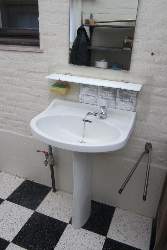 lavabo op voet in porselein, Ophalen, Gebruikt, Wastafel