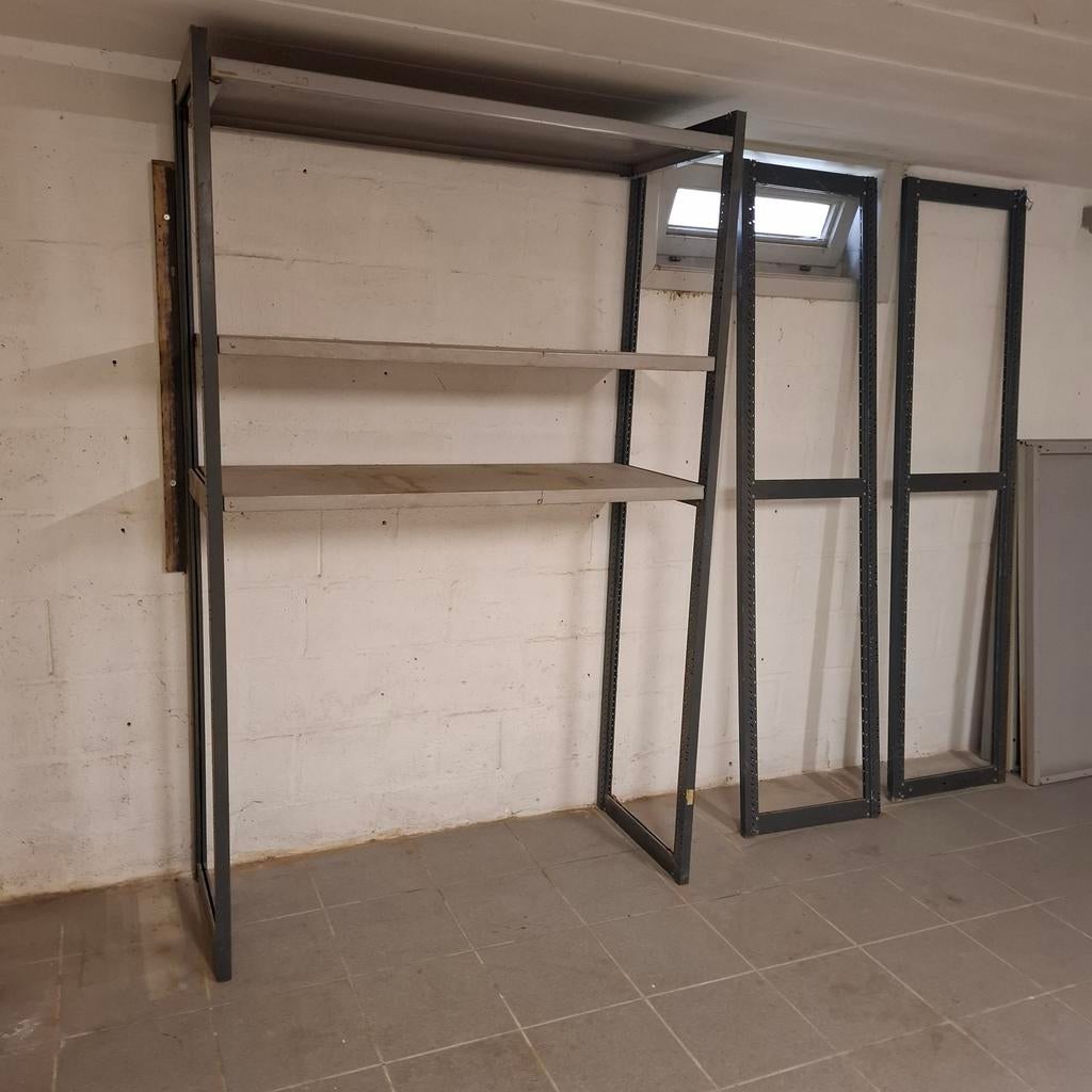 2 metalen rekken, Doe-het-zelf en Bouw, Ophalen, Gebruikt, Overige metalen