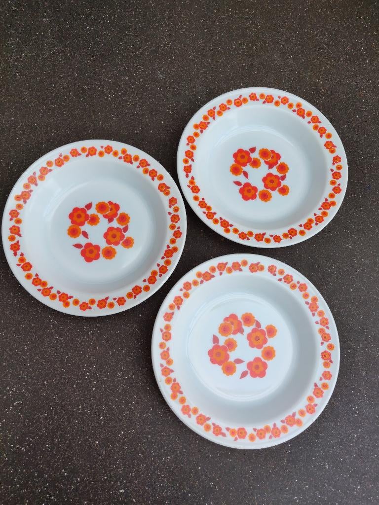 Set van 3 soepborden Arcopal Lotus, Huis en Inrichting, Keuken | Servies, Ophalen, Gebruikt, Bord(en)