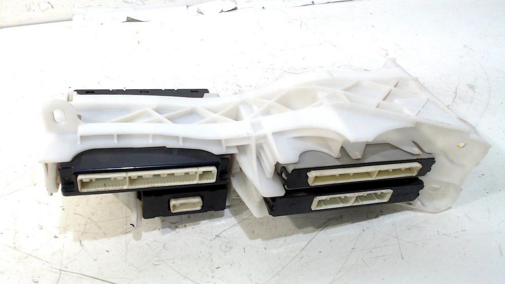 Computer Toyota Landcruiser, Auto-onderdelen, Onderdelen@venauto.nl, Van der Ven Autorecycling B.V., Gebruikt, Ettenseweg 76, 4706 PB Roosendaal, The Netherlands