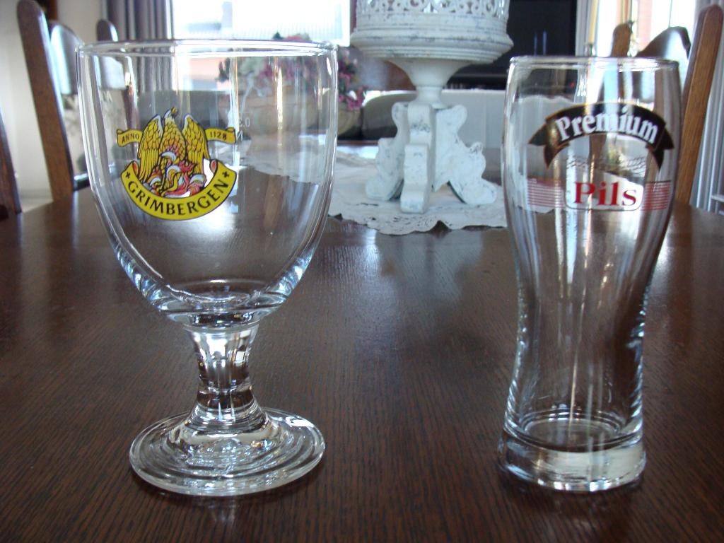 1verre à bière Grimbergen 0,33 l, 1 Premium plis 0,25l neuf, Verzamelen, Glas en Drinkglazen, Nieuw, Bierglas, Ophalen