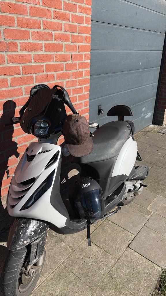 Scooter classe a, Vélos & Vélomoteurs, Scooters | Peugeot, Autres modèles, Comme neuf, Enlèvement, Deux-temps