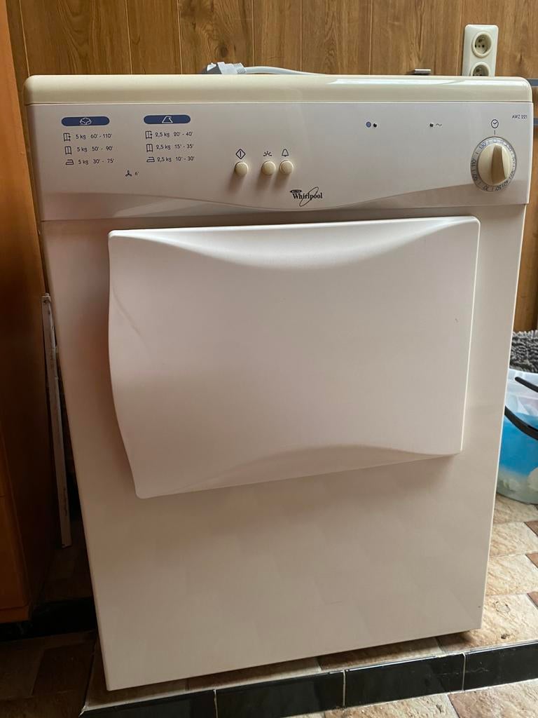DROOGKAST WHIRLPOOL met afvoer, Elektronische apparatuur, Droogkasten, Ophalen, Gebruikt