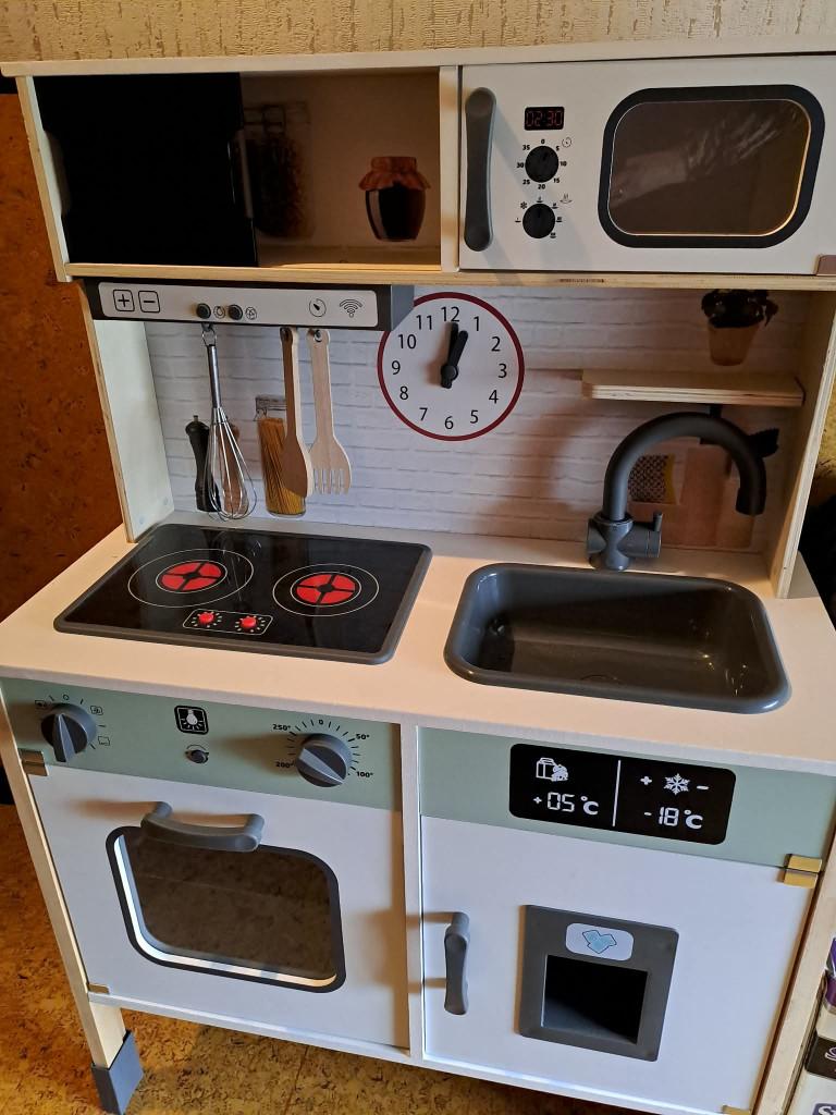 kinderkeukentje met accessoires, Kinderen en Baby's, Ophalen, Zo goed als nieuw, Hout, Speelkeuken-accessoire