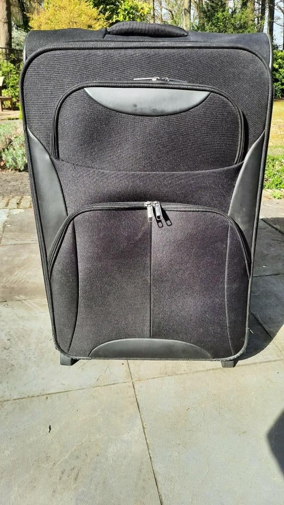 Grande valise, Enlèvement, Comme neuf, Plastique souple, Roulettes