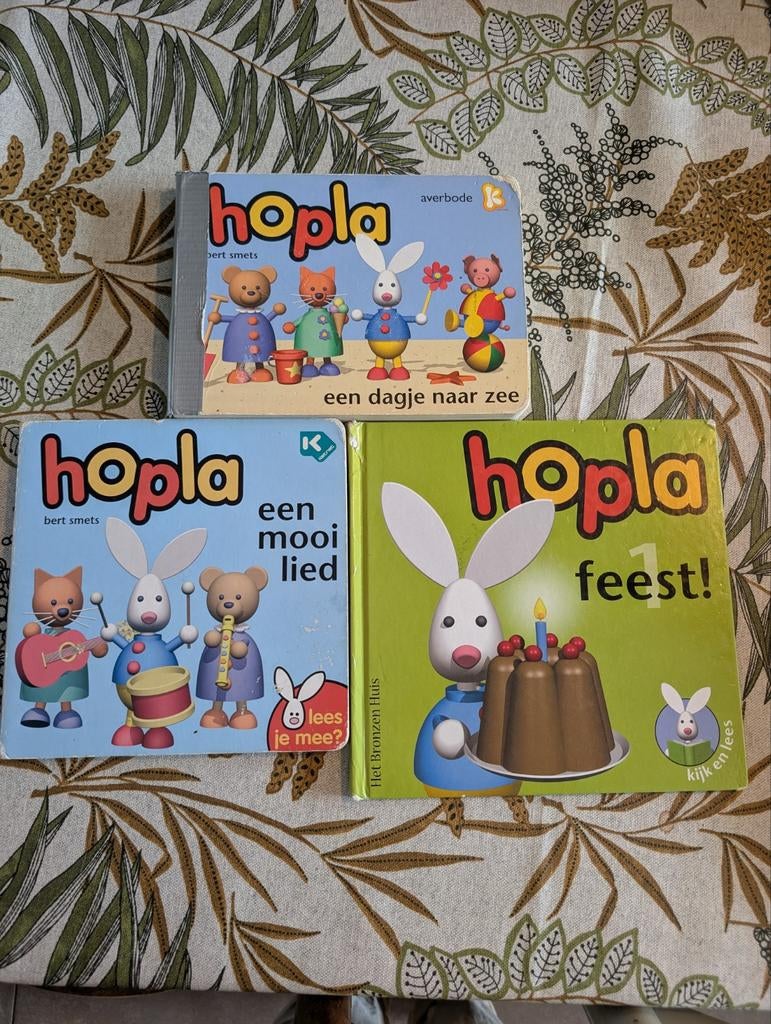 3 Kinderboekjes van Hopla gebruikte staat, Ophalen of Verzenden, Gelezen, Bert Smets, 2 tot 3 jaar