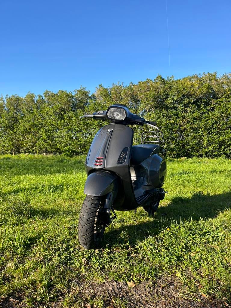 Vespa sprint 50cc A klasse, Fietsen en Brommers, Scooters | Vespa, Elektrisch, Ophalen