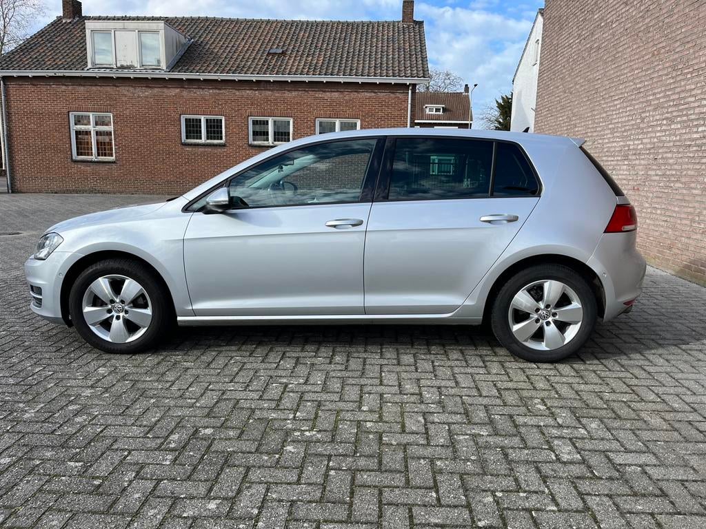 VW Golf 7, argent, 1,2 TSI, Autos, 1197 cm³, Argent ou Gris, Achat, Boîte manuelle