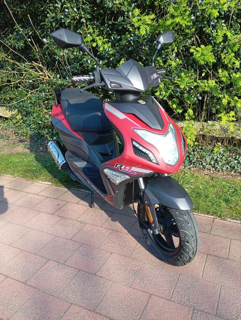 A klasse btc R8 mooie staat helemaal in orde zonder rijbewij, Fietsen en Brommers, Ophalen, Gebruikt, Klasse A (25 km/u)