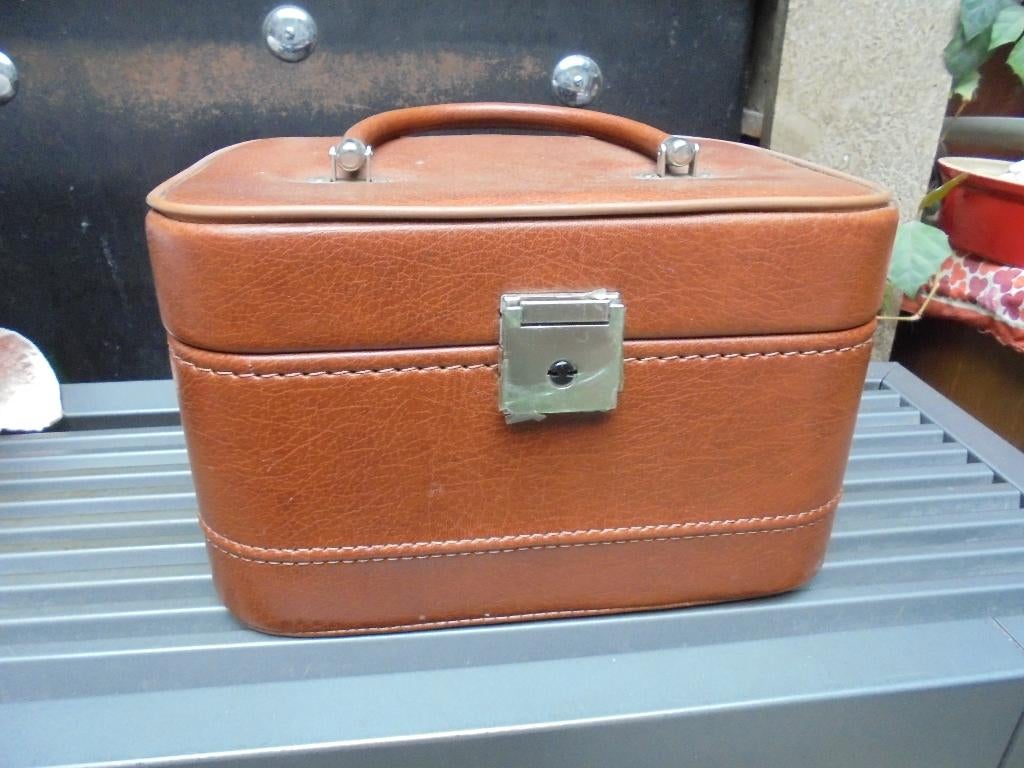 beauty case vintage, Bijoux, Sacs & Beauté, Boîtes de maquillage & Beauty case, Enlèvement, Brun, Rigide
