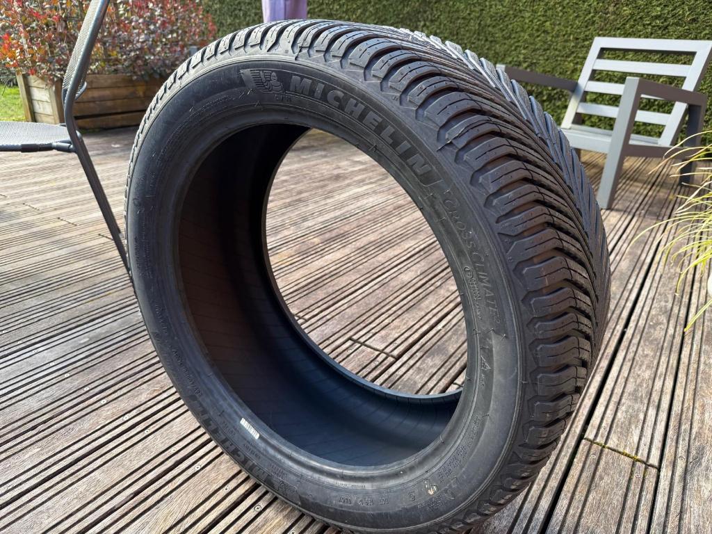 2 x Pneus ALL WEATHER MICHELIN CROSSCLIMATE 2 • 285/40R20, Neuf, 4 Saisons, 285 mm, Pneu(s)