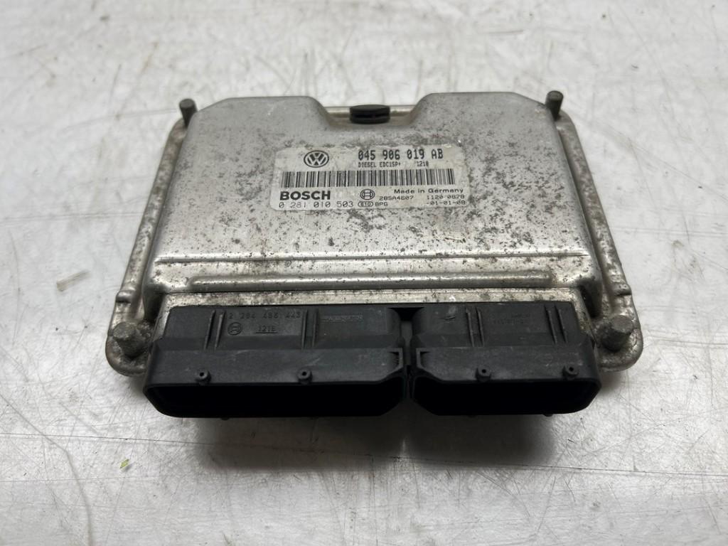 CALCULATEUR MOTEUR ECU Polo III (6N2) (|045906019AB|), Robert Bosch AG, Volkswagen, Utilisé, Robert-Bosch-Allee 1
74232  Abstatt, DE