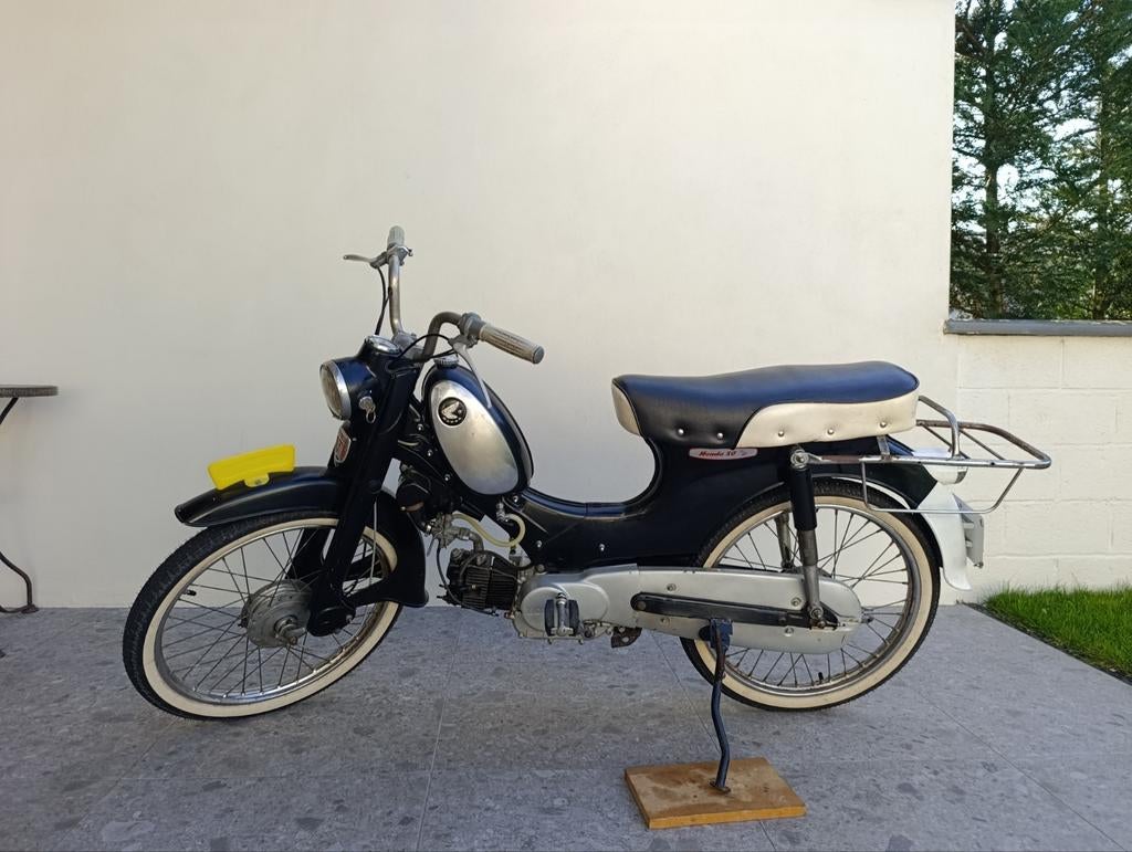 Honda c310 S met extra motor en papieren!, Ophalen, Klasse B (45 km/u), 3 versnellingen