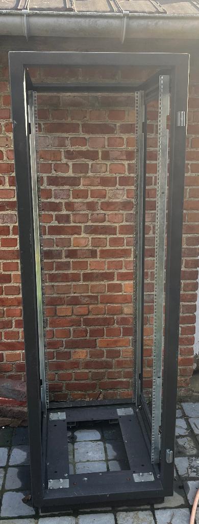 Rack pour serveurs/rack Studio/19 pouces, Enlèvement, Utilisé