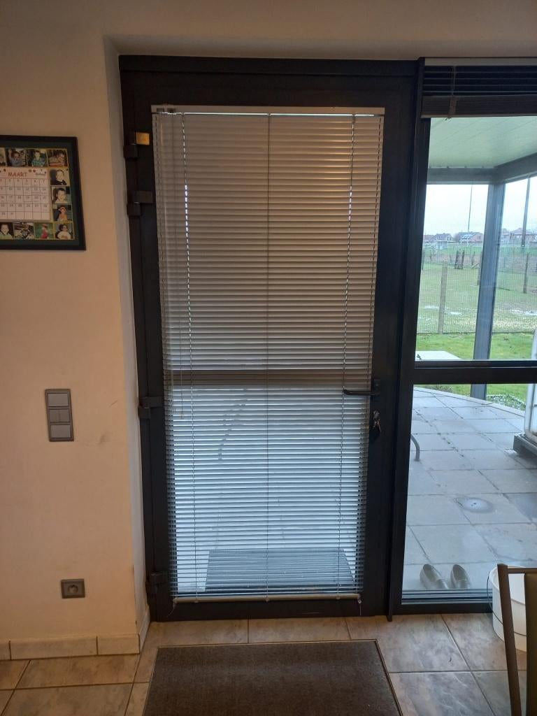 raamdecoratie - horizontale lamellen, Huis en Inrichting, Stoffering | Gordijnen en Lamellen, Ophalen, Gebruikt, 100 tot 150 cm