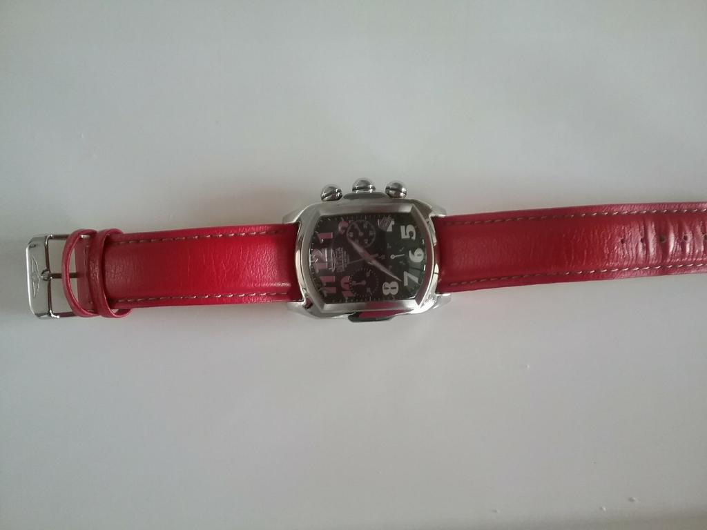 Montre Invicta, Enlèvement ou Envoi, Comme neuf, Montre-bracelet, Autres marques
