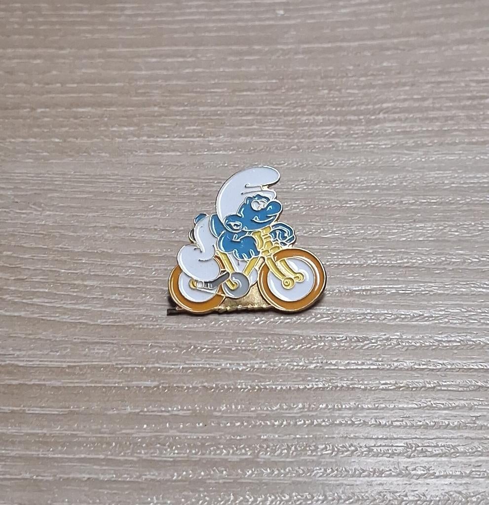 PIN - SMURF - DE SMURFEN - SCHTROUMPF - LES SCHTROUMPFS, Collections, Envoi, Utilisé, Figurine, Insigne ou Pin's