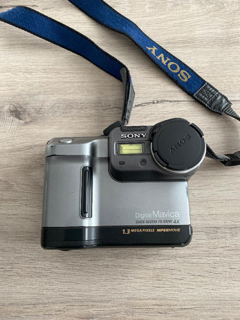 Foto toestel Sony Retro Digitaal, Compact, Ophalen of Verzenden, Zo goed als nieuw, Sony