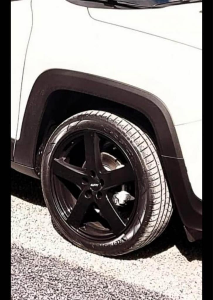 Jante alutec  gloss balck avec 4 pneus (été) 235 45 19, Ophalen