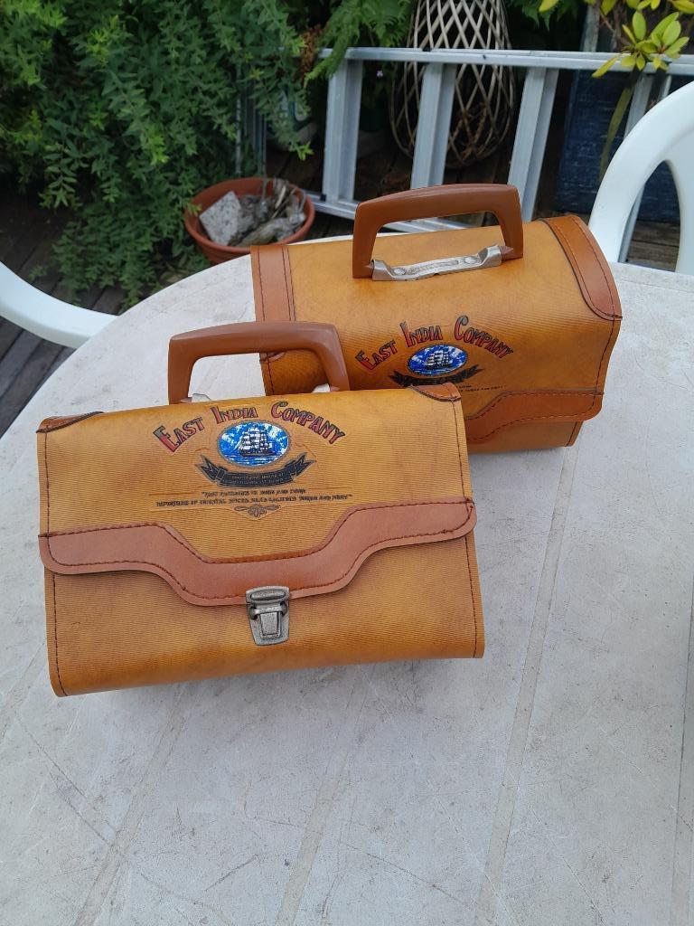 1 Cartable  Malette East Indian Company Vintage Bon État, Antiquités & Art, Enlèvement ou Envoi