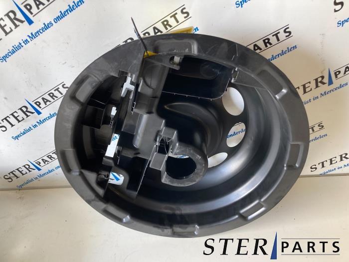 Logement roue de secours d'un Mercedes CLK, Enlèvement ou Envoi, 3 mois de garantie, Utilisé, Mercedes-Benz