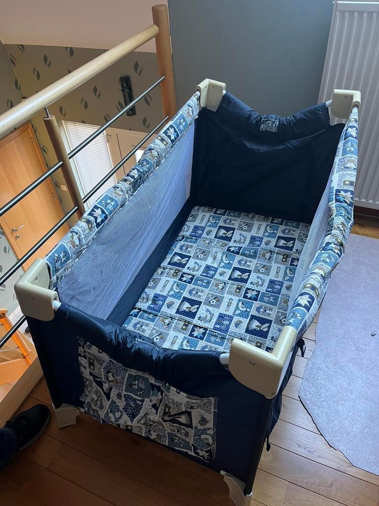 Opklapbed voor baby's, Kinderen en Baby's, Ophalen, Zo goed als nieuw, Ledikant