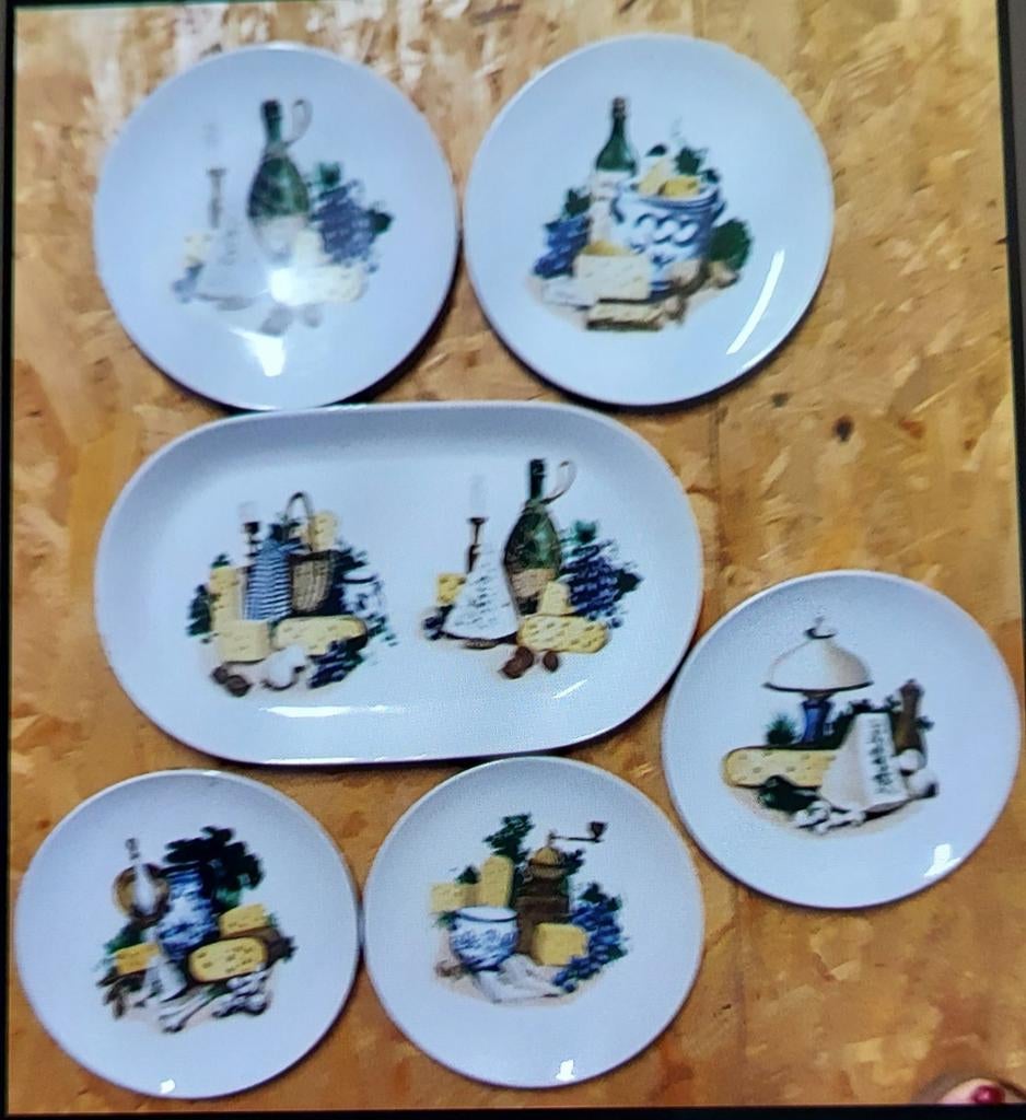 Plat et assiettes à fromage, Maison & Meubles, Enlèvement ou Envoi