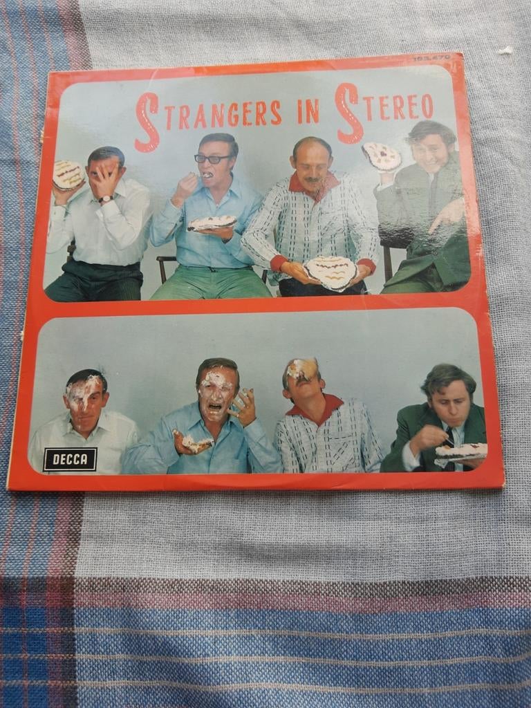 Lp : strangers in Stereo, Ophalen of Verzenden, Zo goed als nieuw