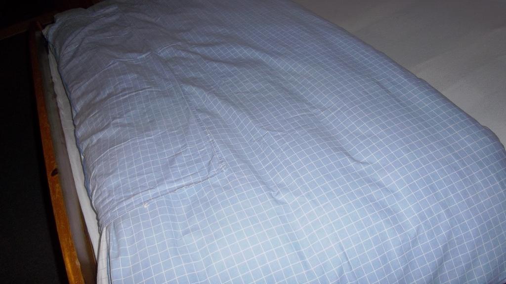 Housse de couette 220 cm x 200 cm avec rabat, Maison & Meubles, Chambre à coucher | Linge de lit, Housse de couette, Deux personnes