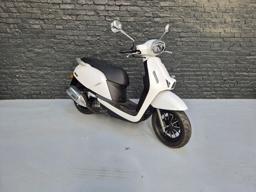QJ motor LTR 125 met daginschrijving - foto 2