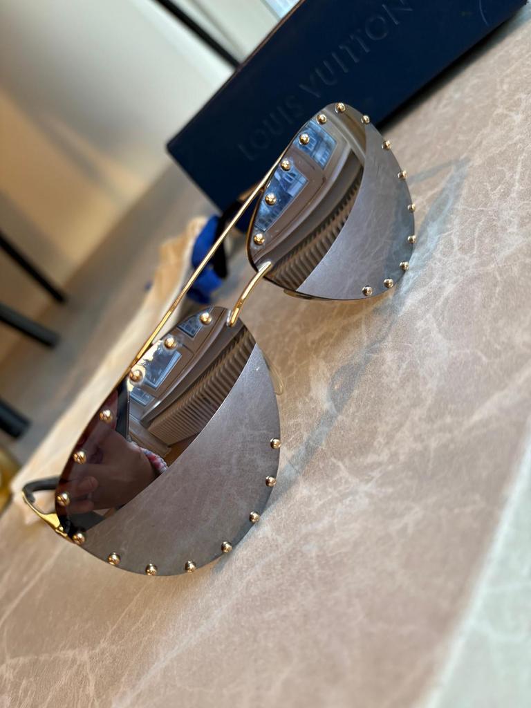 Lunette soleil Louis Vuitton, Handtassen en Accessoires, Zonnebrillen en Brillen | Heren, Verzenden, Zo goed als nieuw