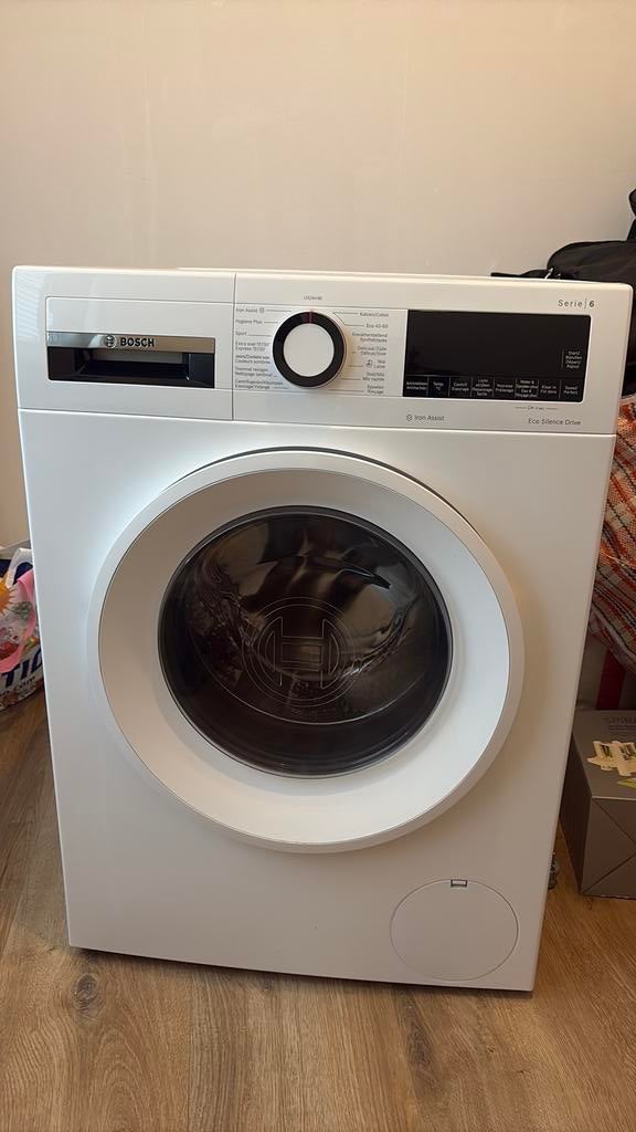 Boche wasmachine serie 6 (defect: gat in kuip lekkage) 9kg, Ophalen, Zo goed als nieuw