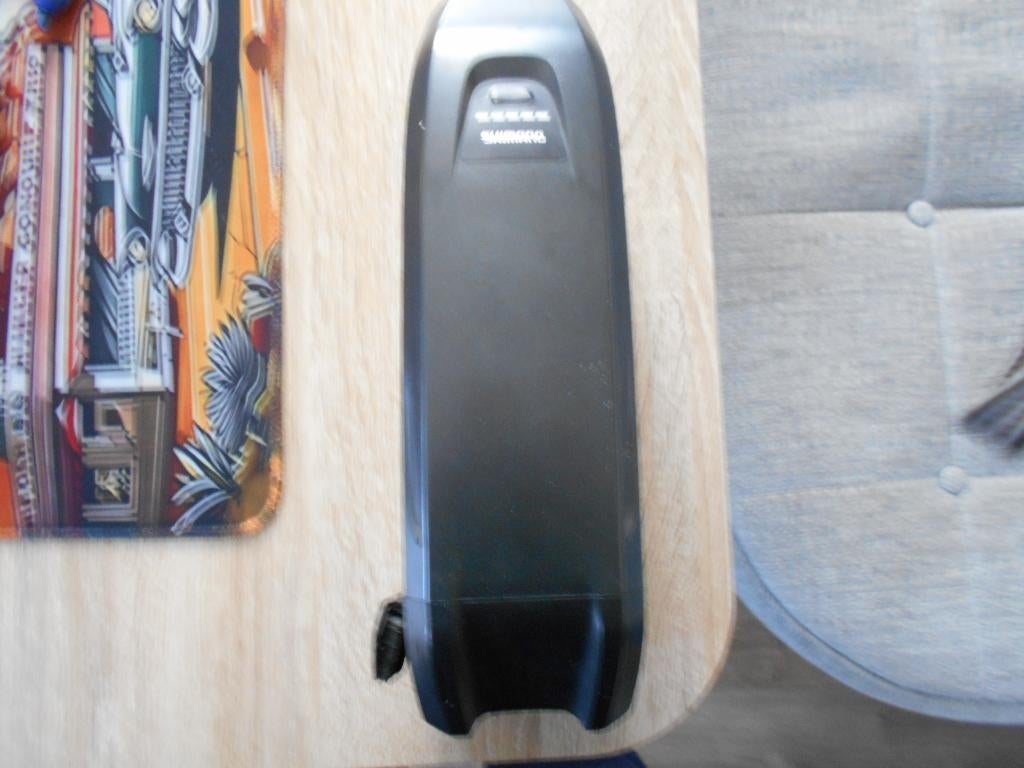 Te koop fietsbatterij SHIMANO 36V 11,6 AH 418 WH in nieuwsta, Ophalen, Zo goed als nieuw