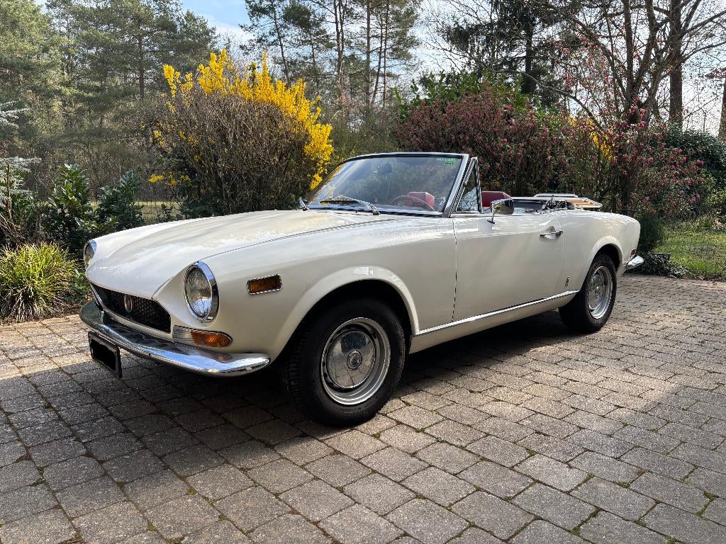 Fiat 124 Sport Spider BS1, 1973, Auto's, Fiat, 4 zetels, Achterwielaandrijving, 63 kW, 4 cilinders