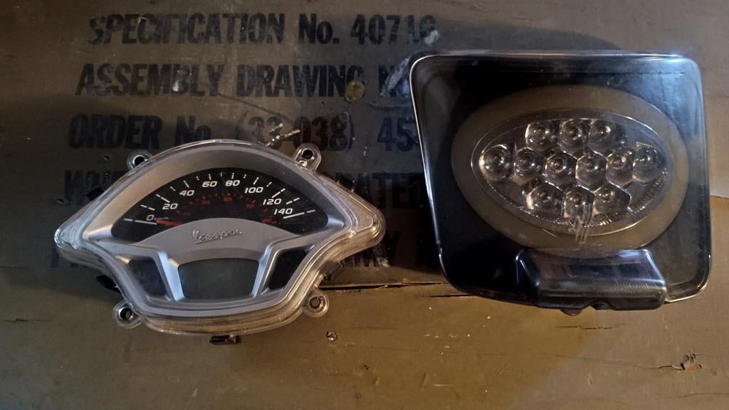 Compteur et feux Vespa gts, Vélos & Vélomoteurs, Scooters | Vespa