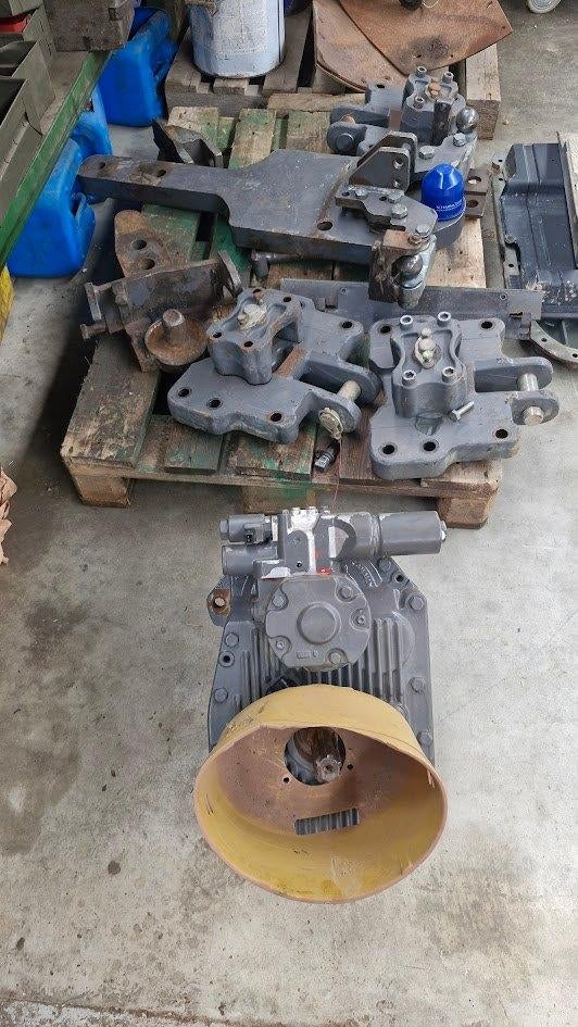 FENDT krachtafnemer en accessoires, Zakelijke goederen, Ophalen