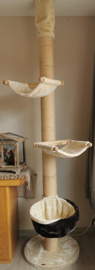 Plafond krabpaal Nobby Kalin., Ophalen, Krabpaal