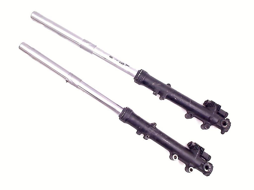 FOURCHE AVANT COMPLET Kawasaki GPZ 1100 (01-1970/-), Dhr. S. di Majo, Utilisé, Info@cama-motorparts.nl, P.J. Troelstraweg 8 8
3144 CX  MAASSLUIS, NL