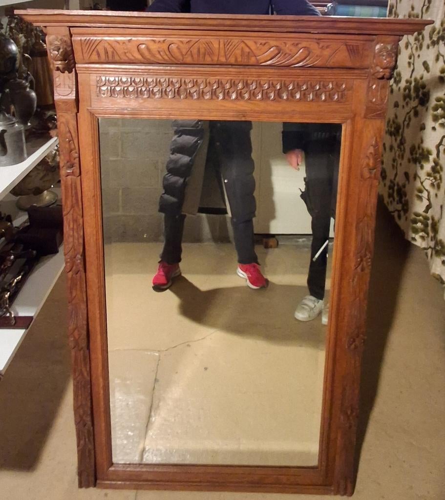 Spiegel met houten omkadering., Ophalen