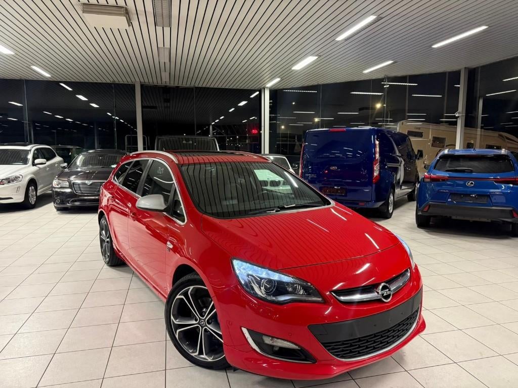 Opel Astra OPC Line Sports Tourer 2.0D 121 kW Euro 5b, Auto's, Opel, Euro 5, Leder, Bedrijf, 5 deurs