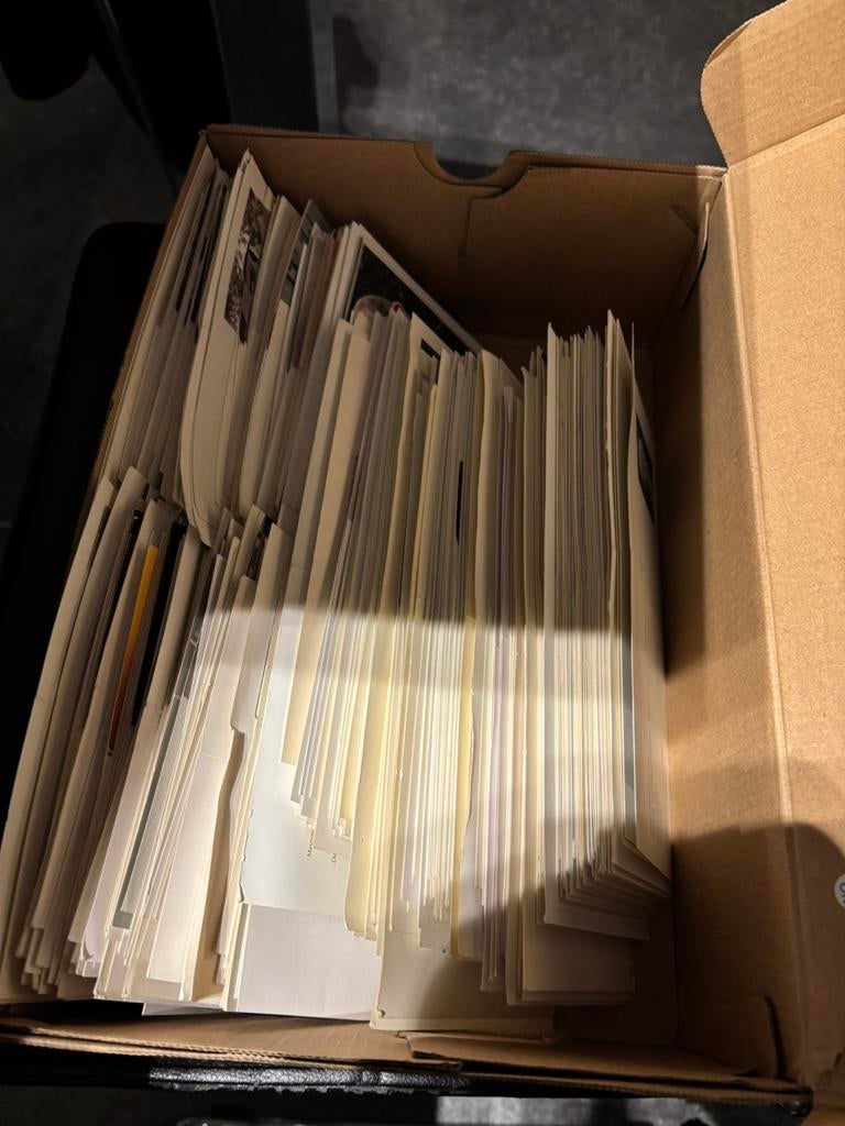 Une grande quantité de cartes de prière provenant de partout, Collections, Envoi, Image pieuse