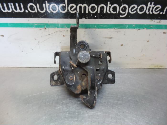 Mécanique de verrouillage capot d'un Hyundai Santafe (Santa, -, 3 mois de garantie, Utilisé, Hyundai