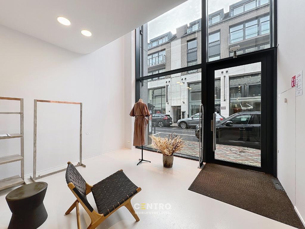 TE HUUR - Winkelpand/handelspand, Immo, Maisons à louer, Province de Flandre-Occidentale, Autres types, Par agence ou courtier