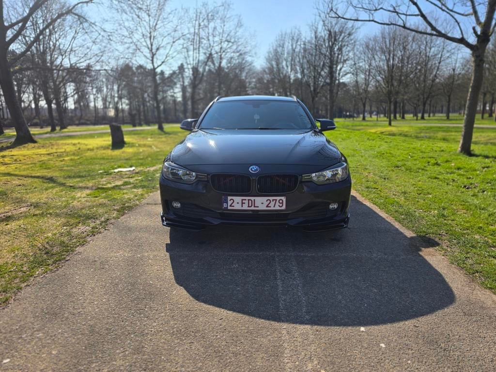 BMW F31 316D 2014, Autos, Cuir, Euro 5, Carnet d'entretien, Noir