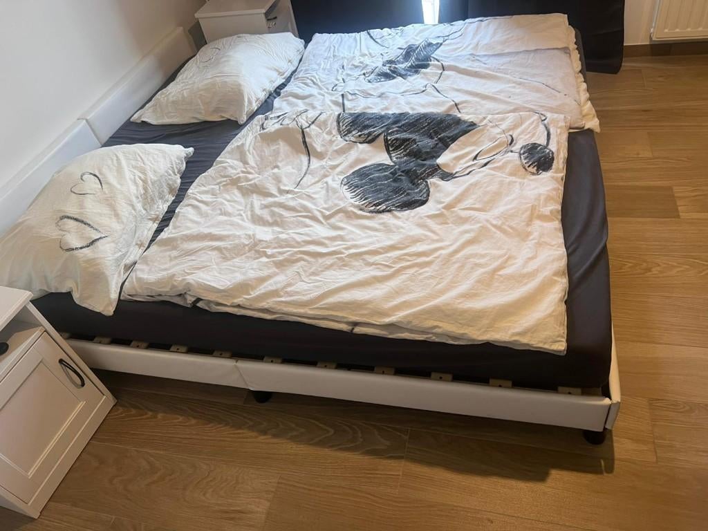 VidaXL Cadre de lit 180x200 cm - Cuir artificiel blanc, Enlèvement, Blanc, 200 cm, 180 cm