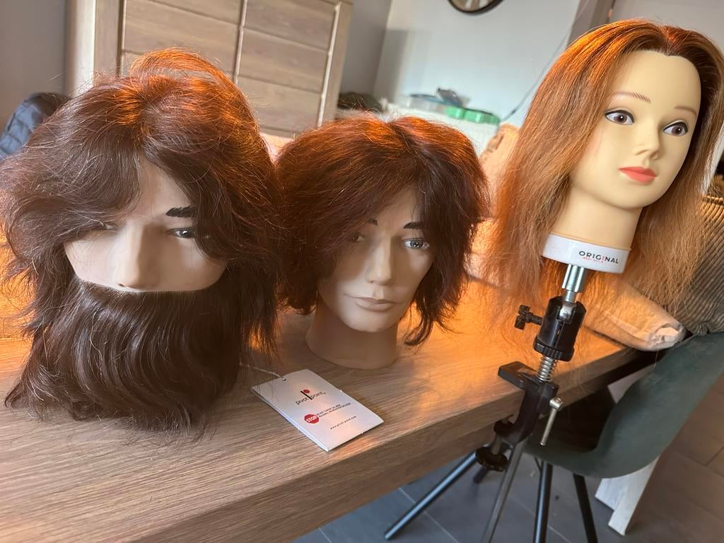 Kappers oefenhoofden, Hobby & Loisirs créatifs, Matériel scolaire, Comme neuf, Enlèvement