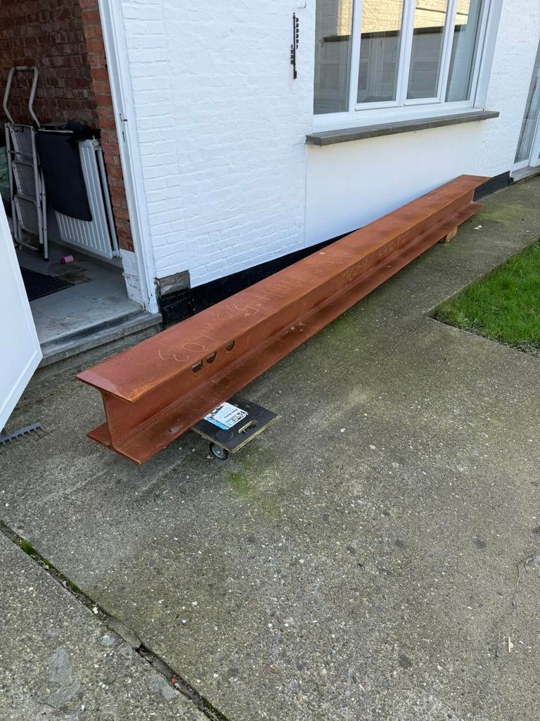 Poutrel 505 cm 30x30 H-Profiel, Ophalen, Zo goed als nieuw