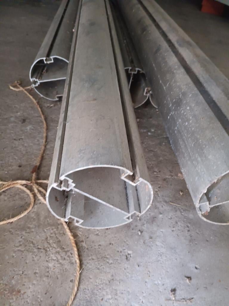 Aluminium profielbuizen met 4 groeven nieuw, Doe-het-zelf en Bouw, Rolluiken, Ophalen
