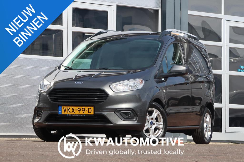 Ford Transit Courier 1.0 Limited EcoBoost S&S CAMERA/ NAVI/, Auto's, Voorwielaandrijving, 1228 kg, Stof, Gebruikt