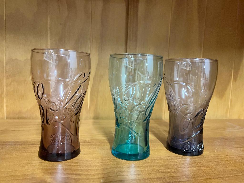 Coca Cola glazen 3 stuks in verschillende kleuren, Verzamelen, Ophalen, Nieuw, Frisdrankglas